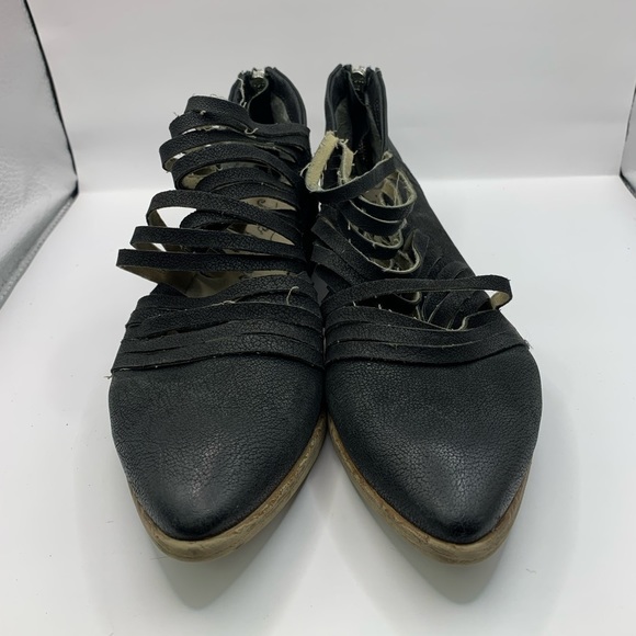 Free People Lost Valley Black Cutout Boho Oxford Ankle Boot Booties Sz 37 US 7 - Picture 2 of 8